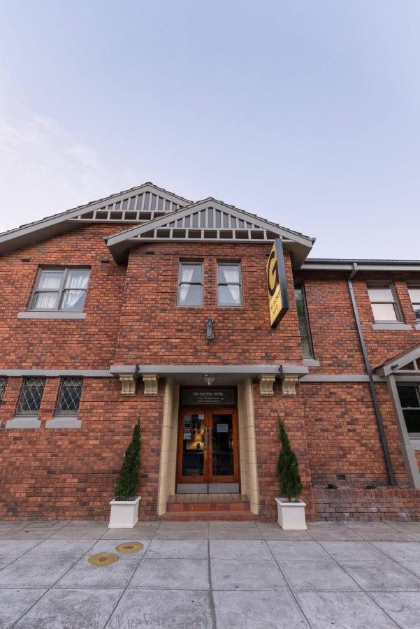 The George Hotel Bathurst Buitenkant foto